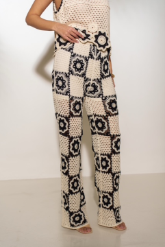 BLACK&BEIGE Pantalon crochet