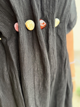 Robe STONES noire | Manches courtes & ceinture pierres Robe STONES noire | Manches courtes & ceinture pierres