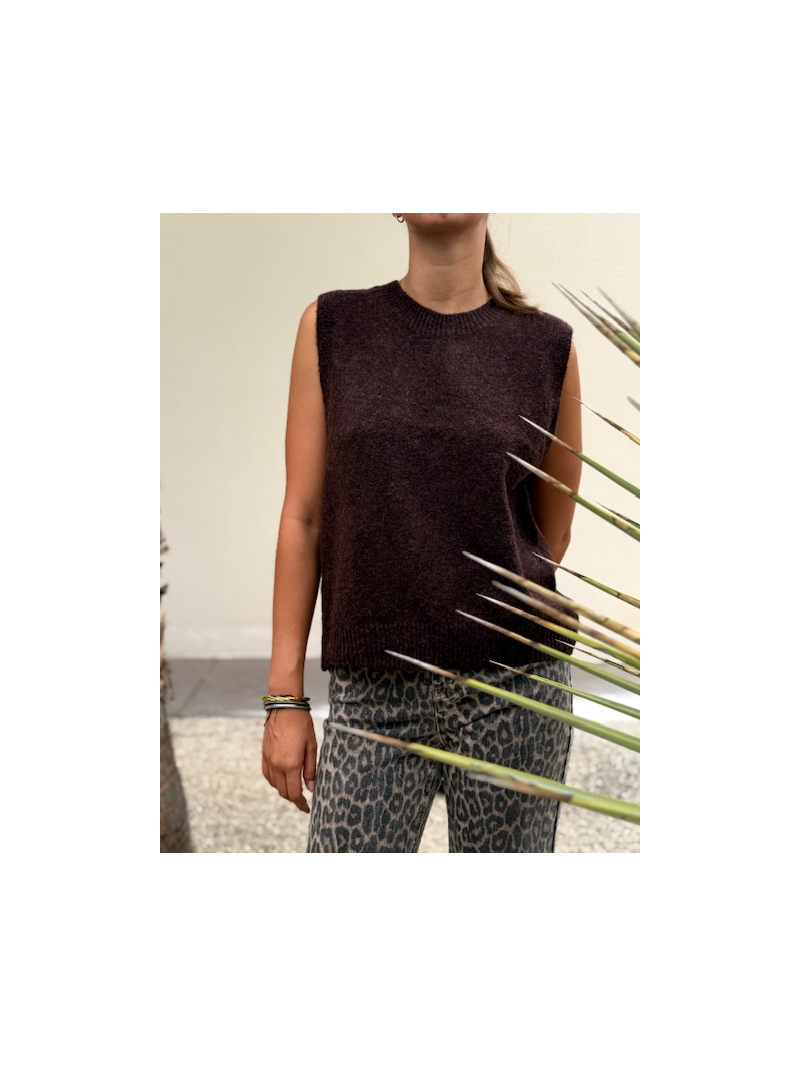NUS Pull sans manches dos nus chocolat NUS Pull sans manches dos nus chocolat