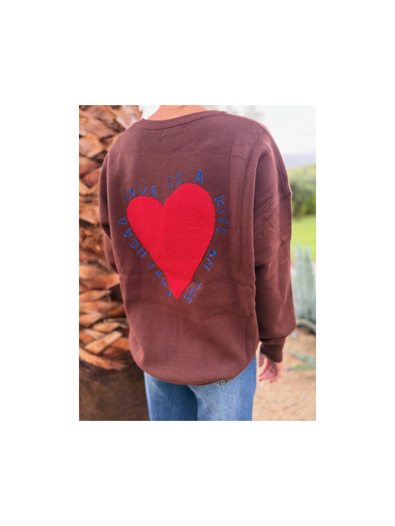 Pull Kiss – Style Casual & Tendance | Sud Access Pull Kiss – Style Casual & Tendance | Sud Access