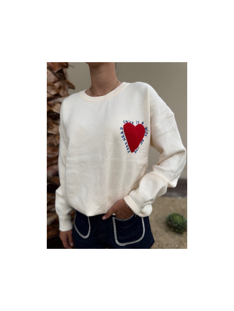 Pull Kiss – Style Casual & Tendance | Sud Access Pull Kiss – Style Casual & Tendance | Sud Access