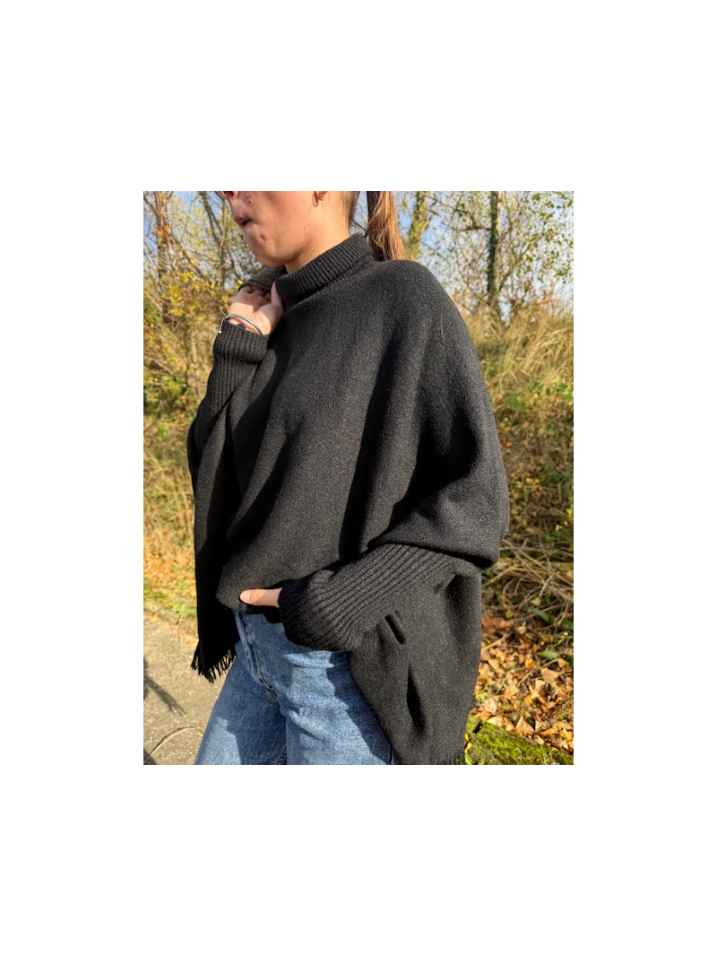 PONCHO Pull col roulé noir PONCHO Pull col roulé noir