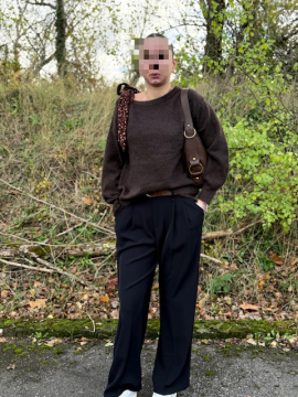 Pantalon noir fluide avec ceinture Pantalon noir fluide avec ceinture