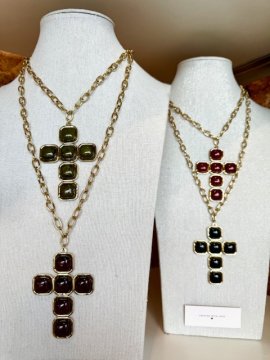 Sautoir croix en résine 45 cm | Élégant & tendance