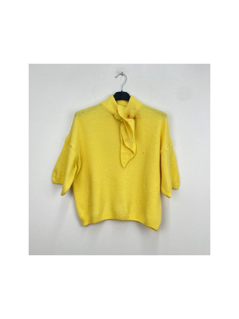 Pull Lucie jaune à manches courtes & col foulard | Sud Access Pull Lucie jaune à manches courtes & col foulard | Sud Access