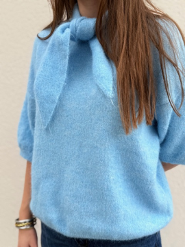 Pull Lucie bleu à manches courtes & col foulard | Sud Access Pull Lucie bleu à manches courtes & col foulard | Sud Access