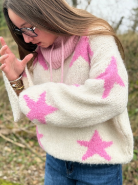 Pull écru loose étoile rose | Tendance & cosy