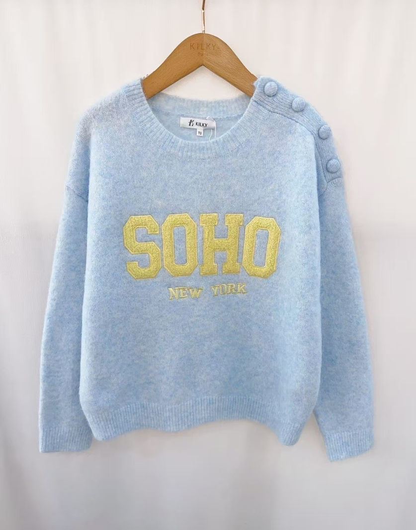 Pull bleu SOHO New York – Maille douce, détails boutons épaule | Sud Access