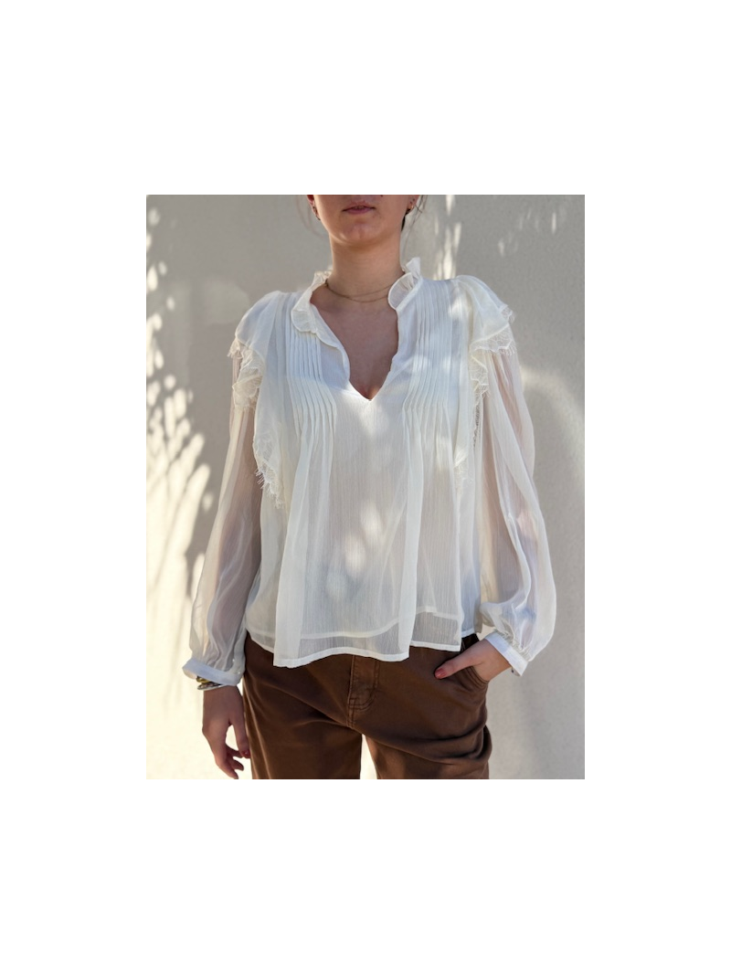 Blouse écrue fluide – Plissés et volants, style bohème chic | Sud Access