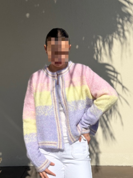 Gilet Arc-en-ciel multicolore femme – Maille douce ouverte | Style pastel tendance