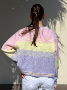 Gilet Arc-en-ciel multicolore femme – Maille douce ouverte | Style pastel tendance Gilet Arc-en-ciel multicolore femme – Maille douce ouverte | Style pastel tendance