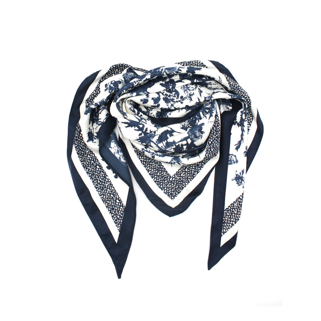 Foulard triangle bleu et blanc imprimé – foulard élégant femme | Sud Access