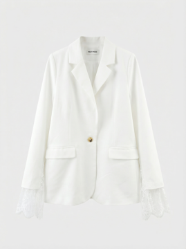 Blazer blanc Chloé avec finition dentelle – Élégant & féminin
