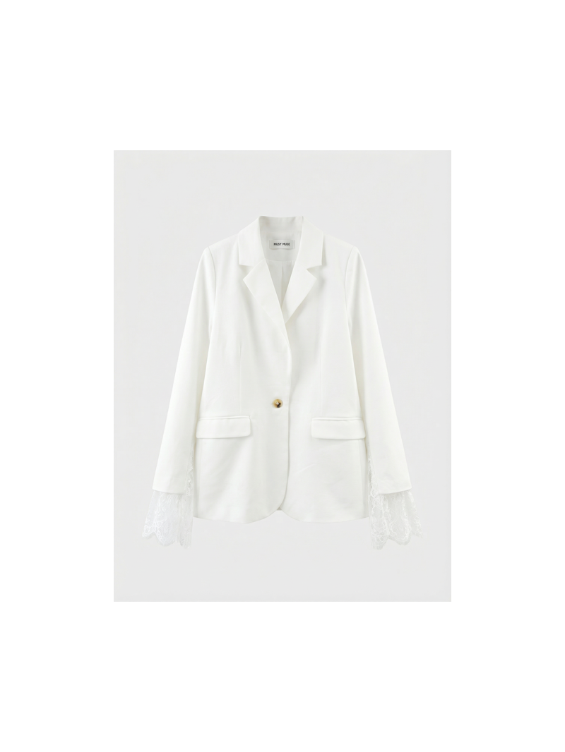Blazer blanc Chloé avec finition dentelle – Élégant & féminin Blazer blanc Chloé avec finition dentelle – Élégant & féminin