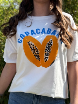 T-shirt blanc imprimé Copacabana – motif fruit papaye – coupe fluide femme
