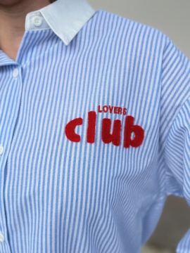 Chemise rayée ciel Café Club – Coupe élégante & style casual chic
