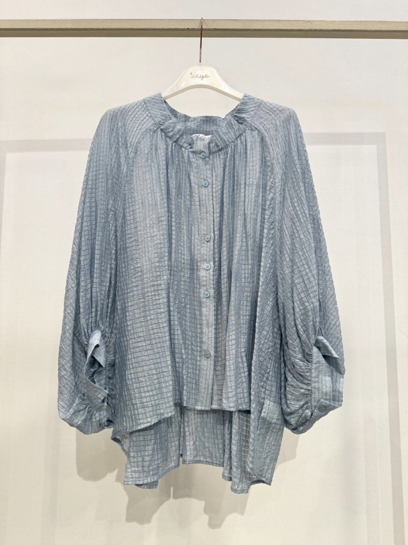 Blouse oversize bleu ciel manches bouffantes détail dos – femme tendance