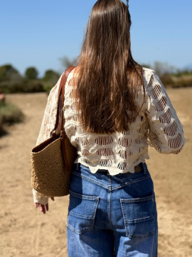Top crochet écru court – Style bohème chic & tendance