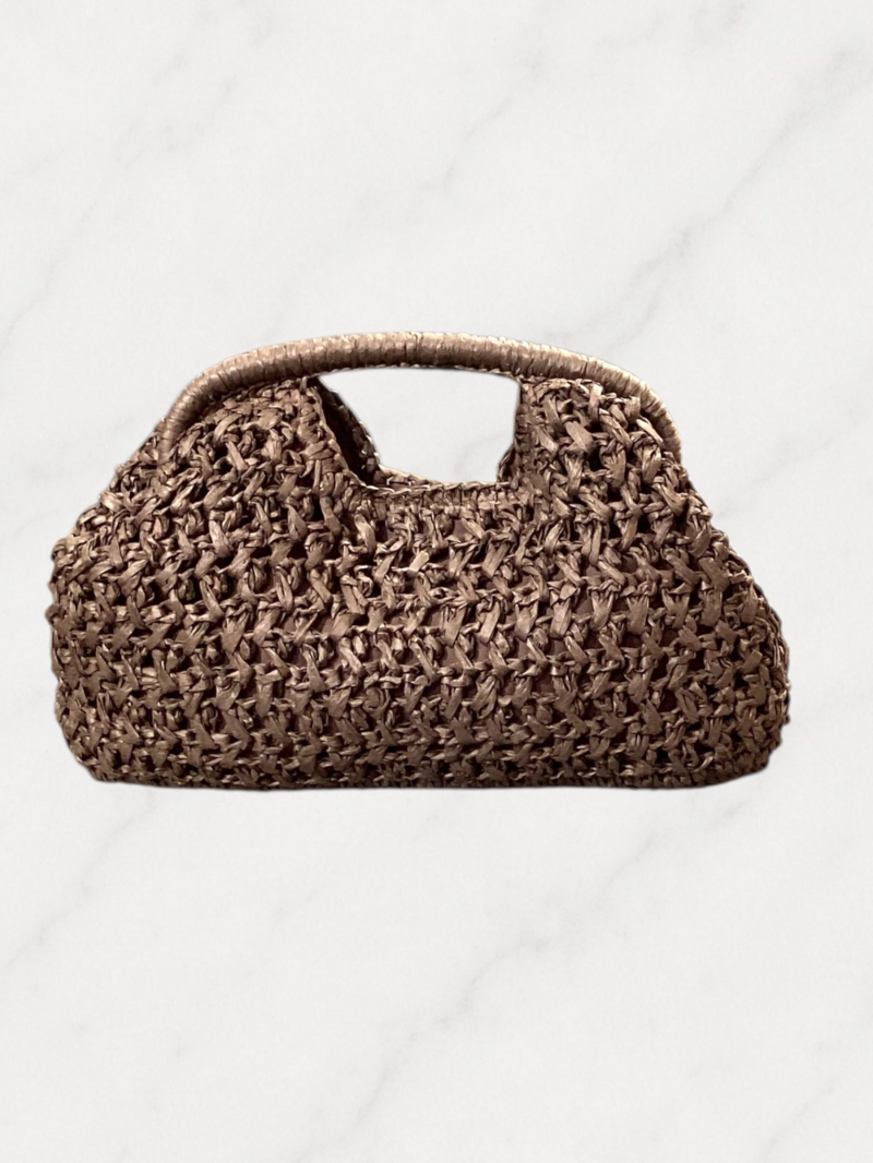 Pochette raphia femme avec chaîne dorée – Sac bohème chic été | Sud Access Pochette raphia femme avec chaîne dorée – Sac bohème chic été | Sud Access