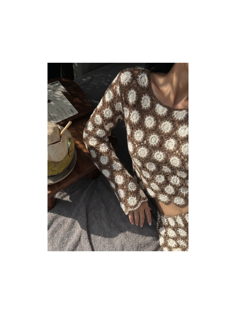 Top crochet femme chocolat écru – Top crop bohème manches évasées | Sud Access Top crochet femme chocolat écru – Top crop bohème manches évasées | Sud Access