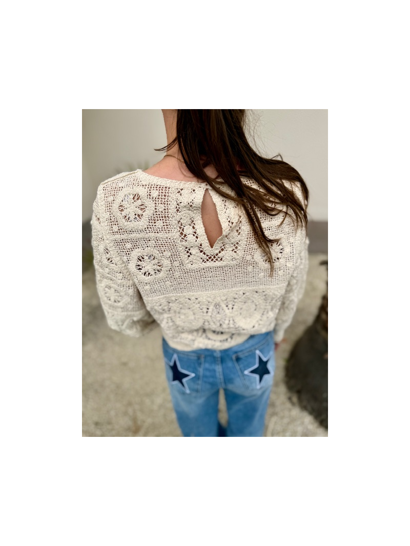 Top écru crochet manches longues boutonné | Sud Access Montélimar Top écru crochet manches longues boutonné | Sud Access Montélimar