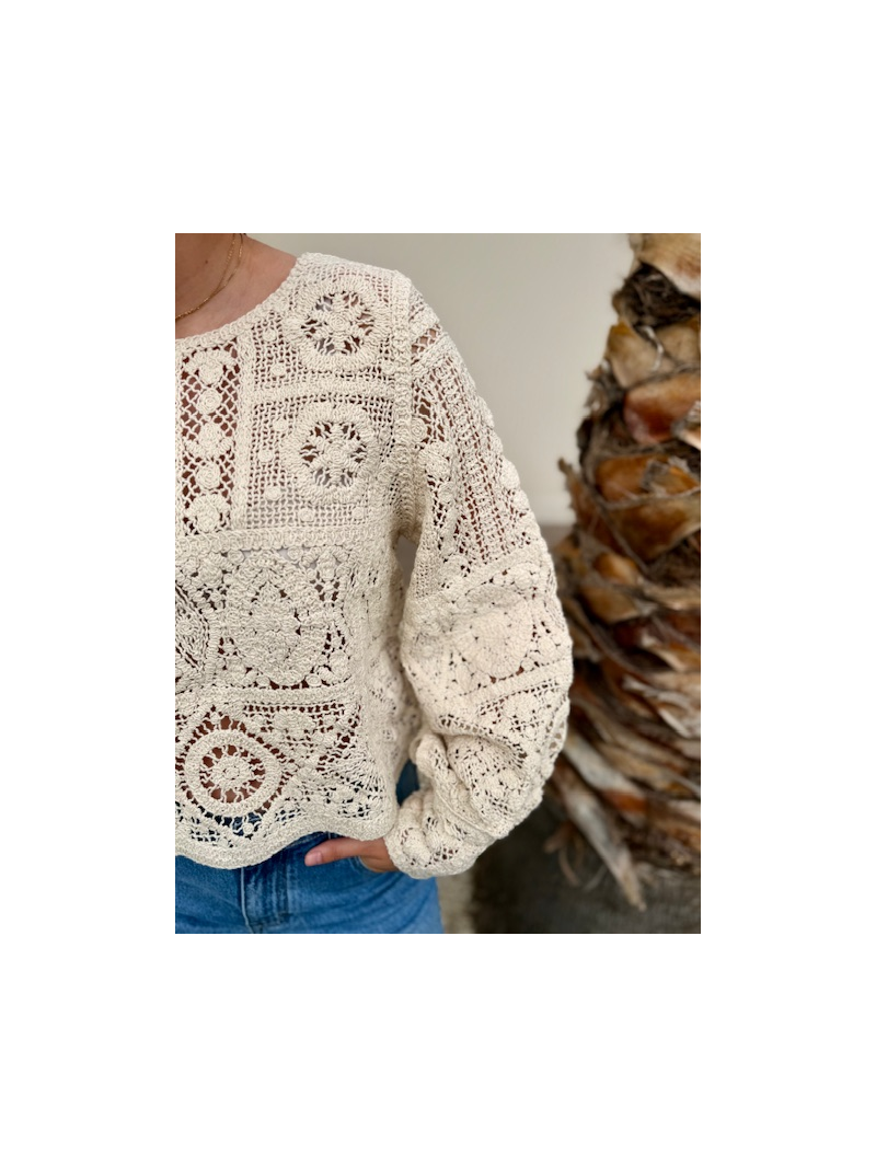 Top écru crochet manches longues boutonné | Sud Access Montélimar Top écru crochet manches longues boutonné | Sud Access Montélimar