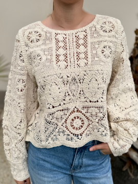 Top écru crochet manches longues boutonné | Sud Access Montélimar Top écru crochet manches longues boutonné | Sud Access Montélimar