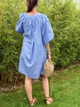 Robe courte CRUSH rayée bleue | Sud Access Montélimar