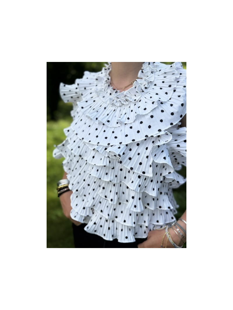 Top dos nu blanc à petit pois noir à volants plissés Lovely – top femme élégant et tendance