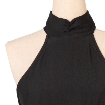 Top satin noir asymétrique dentelle – Top col montant femme tendance Top satin noir asymétrique dentelle – Top col montant femme tendance