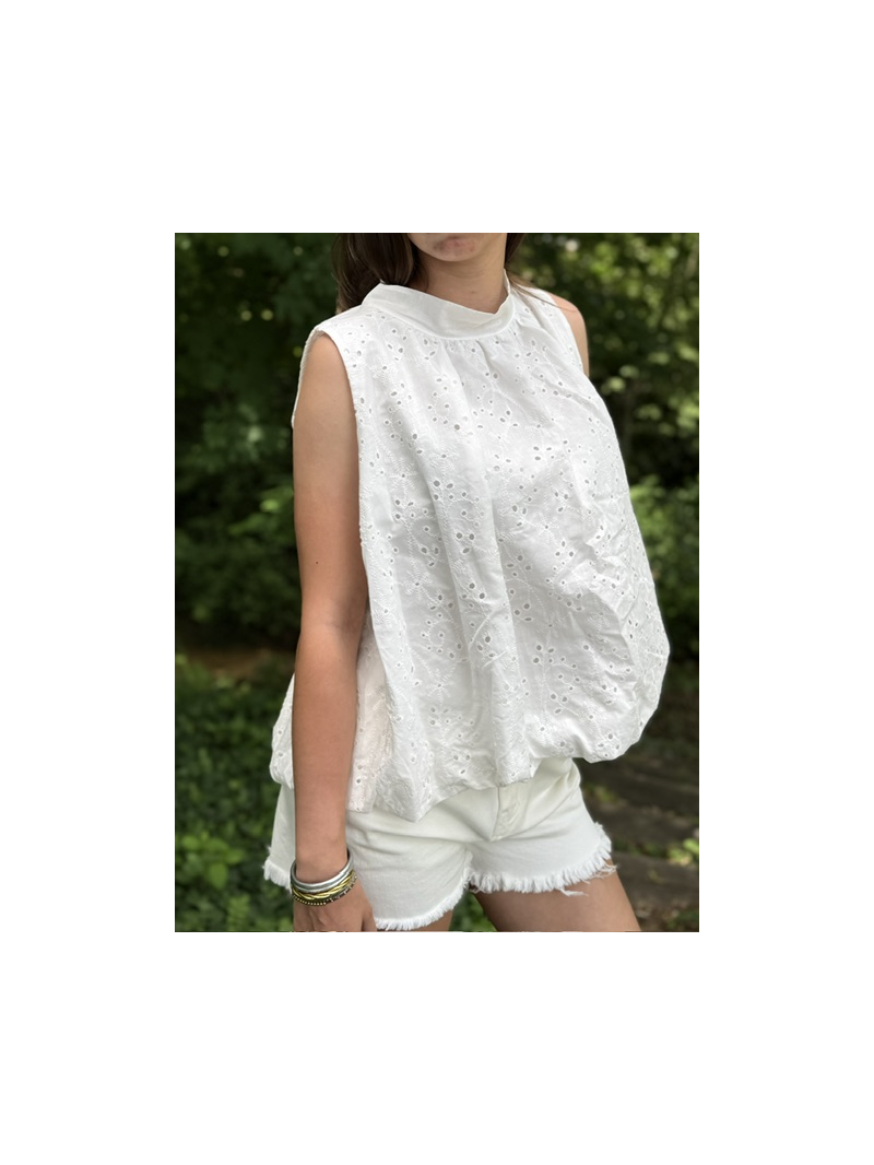 Top Thaïs blanc broderie anglaise dos ouvert à nœuds | Sud Access