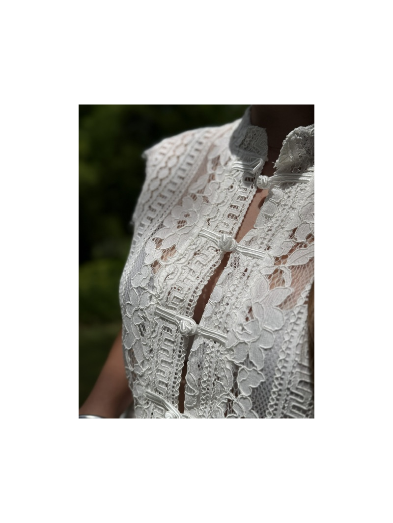 Blouse dentelle écrue style chinois – Blouse cintrée femme Sud Access