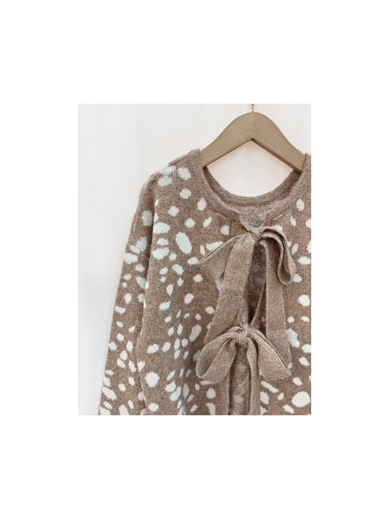 Pull Bambi femme – Motif animalier et nœuds au dos | Sud Access Pull Bambi femme – Motif animalier et nœuds au dos | Sud Access