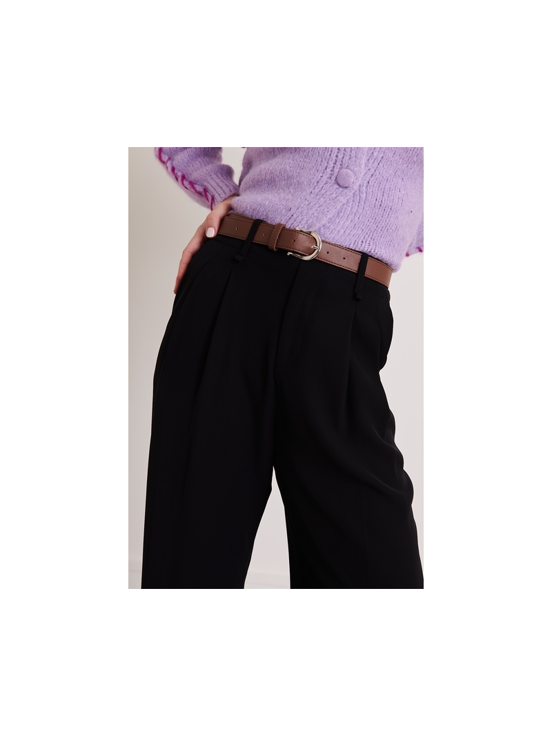 Pantalon Ewan noir fluide à pinces avec ceinture | Sud Access Pantalon Ewan noir fluide à pinces avec ceinture | Sud Access